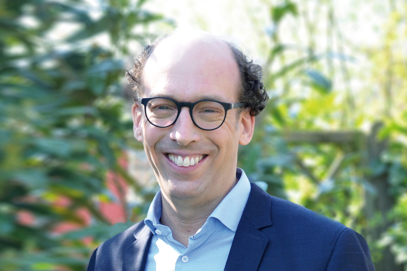 Portrait Vorstand und Pfarrer Friedemann Manz