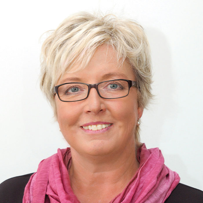 Portrait Claudia Borkowski - Leitung Kommunikation und Gesellschaft