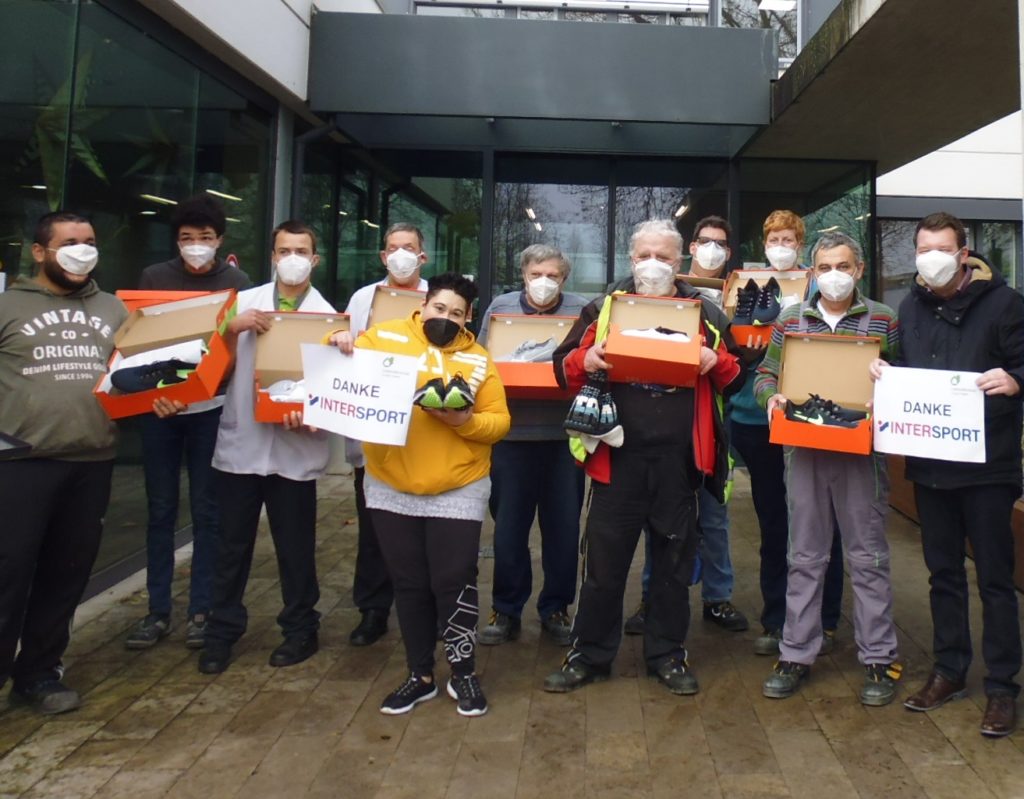 Sportschuhspende von Intersport