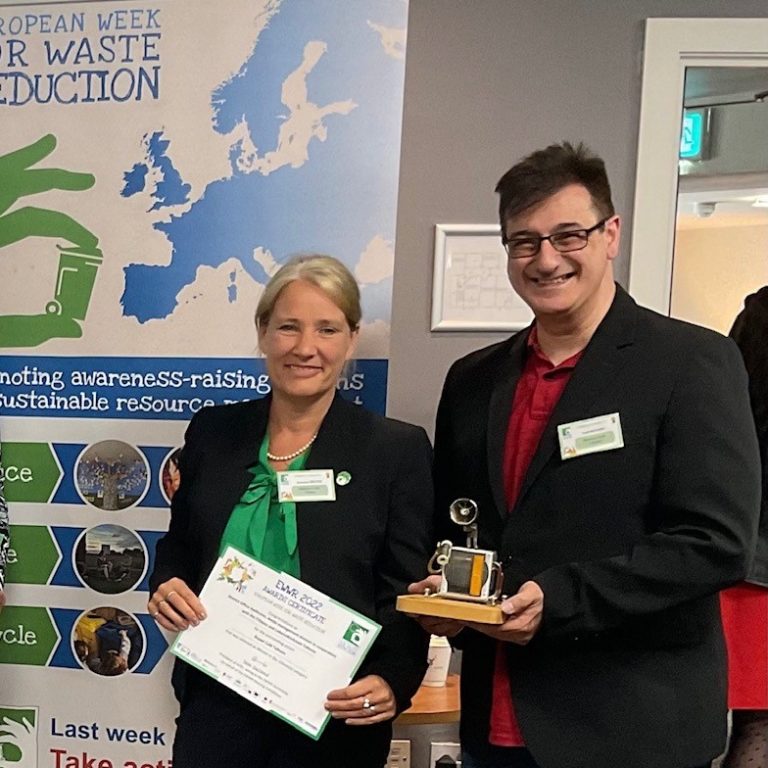 Reparatur-Café Talheim gewinnt renommierten EWWR-Preis für herausragende Abfallvermeidungsinitiative