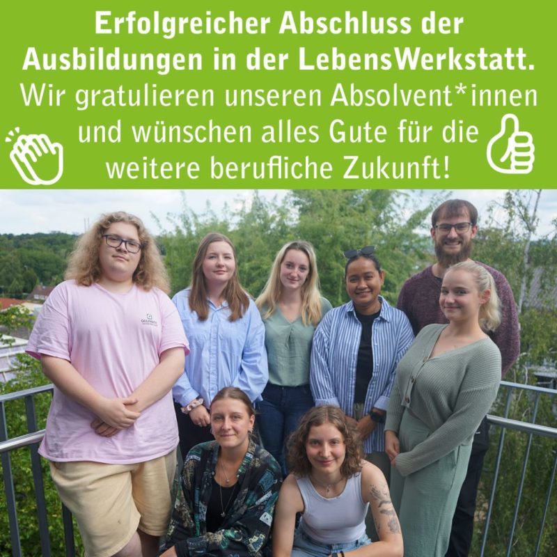 bild zeigt eine gruppe junger menschen