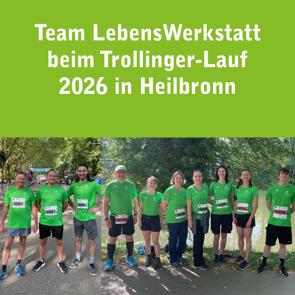 Team LebensWerkstatt beim Trollinger-Lauf 2026 in Heilbronn, alle tragen grüne T-Shirts.