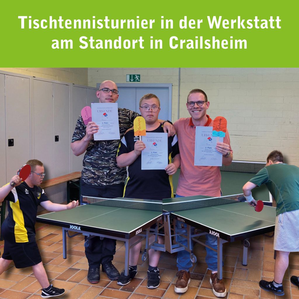 Drei Teilnehmer halten Urkunden nach einem Tischtennisturnier in der Werkstatt in Crailsheim.